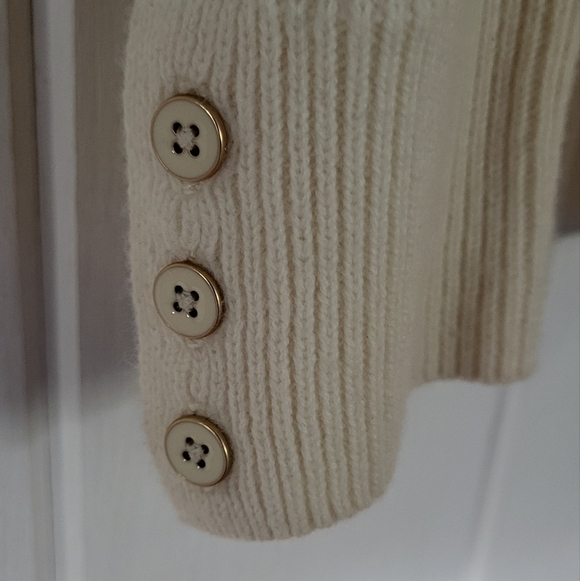 Talbots Soft Lambswool Crewneck Cable Knit Sweater - Picture 5 of 8